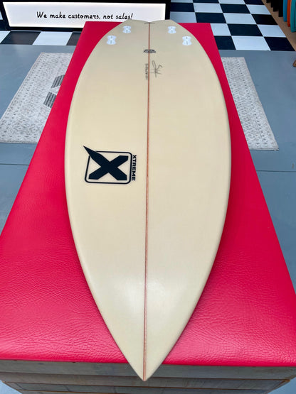 Prancha Surf  Xtreme Quad 5’2
